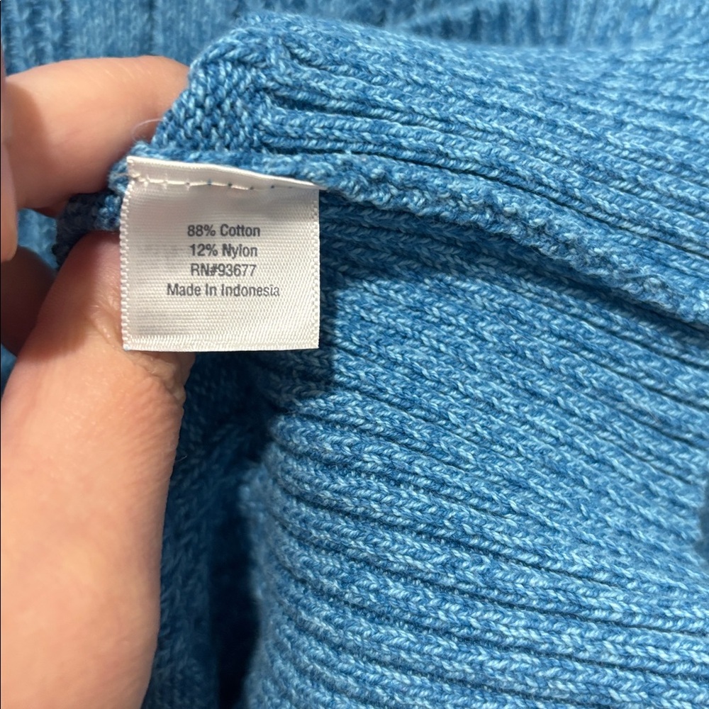 ST. JOHN’S BAY Blue Cable-Knit V-Neck Plus Size Sweater - Picture 5 of 8